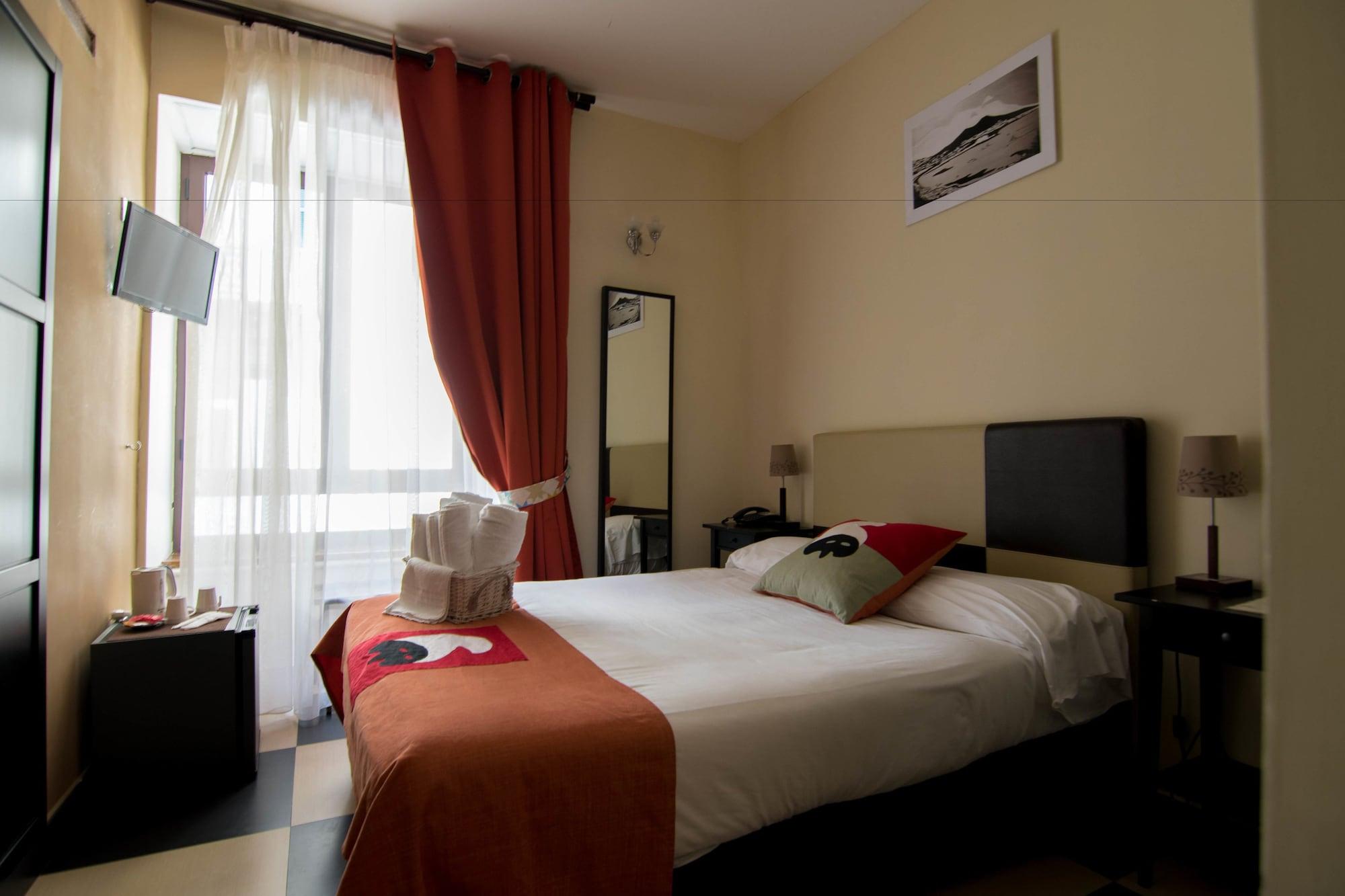 Hotel Plebiscito Aparthotel Неаполь Экстерьер фото